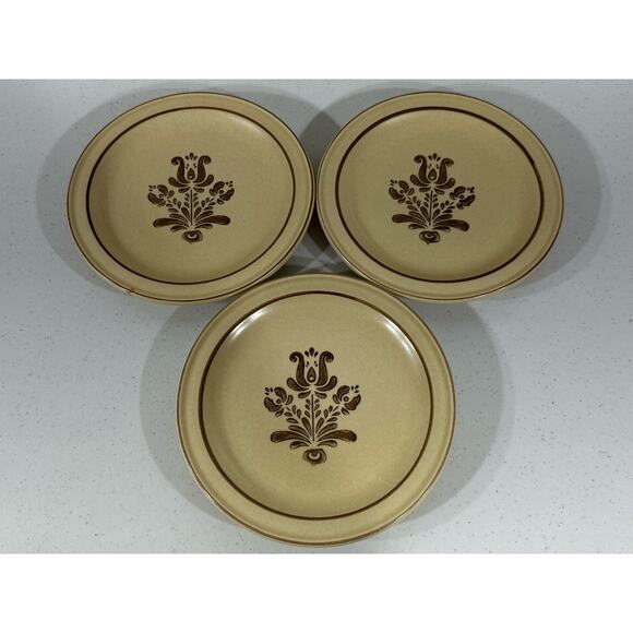 Vintage Pfaltzgraff Village Stoneware Salad Plates Set of 3 Made in USA - Picture 1 of 10